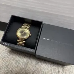 MARC BY MARC JACOBS 腕時計　ゴールド腕時計