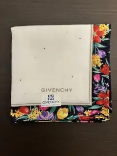 GIVENCHY 花柄ハンカチ