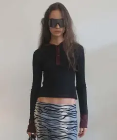 sculptor Heather Hoodie Tee