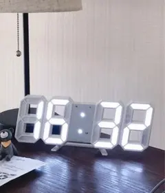 ホワイトLEDデジタル時計 アラーム機能付き
