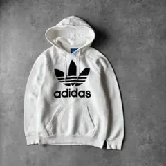 ゆ*い様 17052 アディダス ビッグロゴ トレフォイルロゴ パーカー