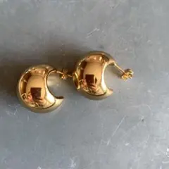 ステンレス　ムーンピアス　ゴールド