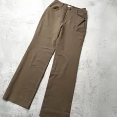 ビースリー　美脚見えストレートスラックス　ベージュ　きれいめ　ストレッチ