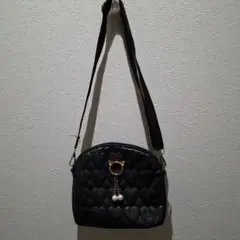 ハート型キルティング ブラックショルダーバッグ