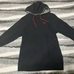 Nike フード付きパーカー ブラックレッド