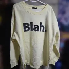 Bershka M クリーム色 トレーナー 「Blah.」のサムネイル