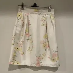 レッセパッセ　スカート