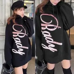 Rady ベロアロゴ フーディ ブラック フード パーカー