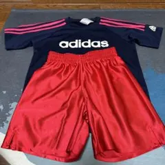 adidas ネイビー Tシャツ 140サイズ