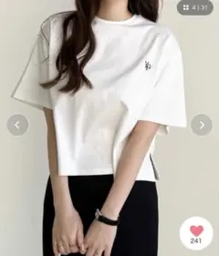 GeeRA ジーラ YOUING. アナグラムロゴ刺繍Tシャツ　未使用のサムネイル