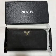 未使用 プラダ レザー　長財布 ラウンドファスナー ロゴブラック