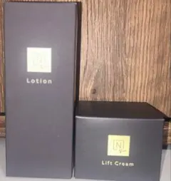 N organic Vieモイスチャーローション & ヒアルアップリフトクリーム