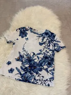 【美品状態】ZARA フラワープリント 半袖Tシャツ　Sのサムネイル