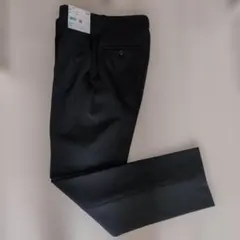 新品・未使用タグ付き　ユニクロ　感動スリムパンツM 丈長め　黒
