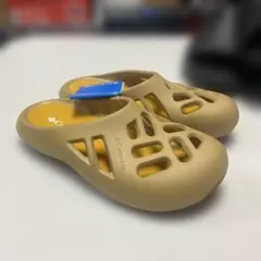コロンビア　グロッグ　サンダル　ベージュ　新品　23.0cm 箱なしのサムネイル