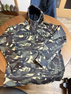 Burton 迷彩柄 撥水パーカーM