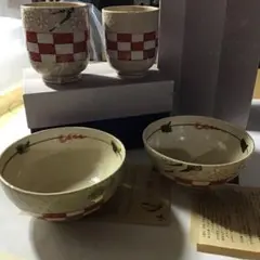 桜と赤いチェック模様の飯碗セットと湯呑みセット #152