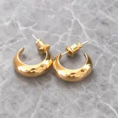 ゴールド フープ ピアス 両耳用 クレセント ハーフムーン シルバー 鏡面仕上げ