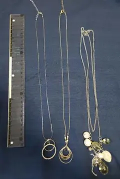 シルバーカラー ゴールドカラー ネックレス 3本セット