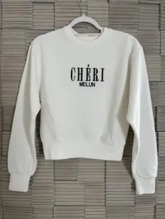 【美品】⭐︎GRL⭐︎CHÉRI MELUN ロゴ入りホワイトスウェット⭐︎トレーナー