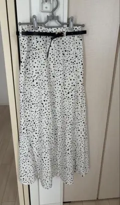 レディース　ロングスカート　ドット柄
