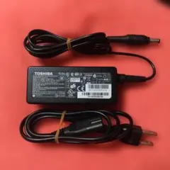 TOSHIBA ACアダプター PA3822U-1ACA 19V 2.37A