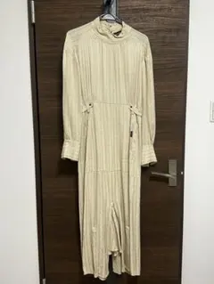 【美品】PHOTOCOPIEU 23AW AURELIA DRESSのサムネイル