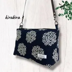 ハンドメイドバッグ 刺繍生地　サコッシュ 斜めがけショルダー　2wayバックのサムネイル