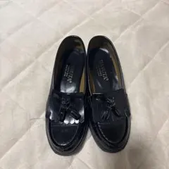 ハルタ黒いタッセル付きローファー23センチ