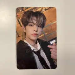 Item thumbnail for item 50e11ac7-ca34-47a5-8db9-d624d98dc17b