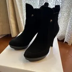 セブントゥエルブサーティ　ブラック サイドゴアブーツ スエード　35