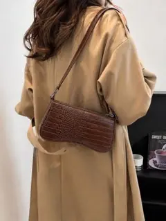 ショルダーバッグ クロコ型押し ブラウン