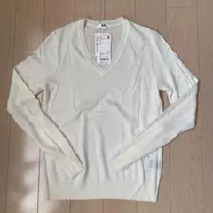 新品未使用 タグ付き ユニクロ エクストラファインメリノＶネックセーター