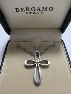 新品未使用 BERGAMO イタリア製 ステレンススチール クロスネックレス