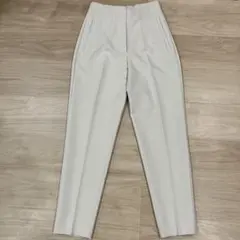 ZARA ハイウエストパンツ アイボリー