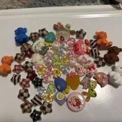 カラフルなデコレーションパーツ約50個セット