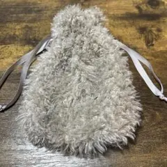 ベージュ ファー巾着ポーチ