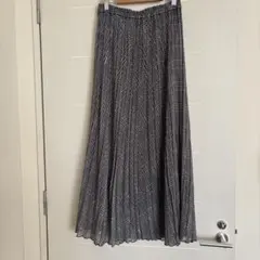 黒✖️白(ゴールドラメ入り)のチェック柄プリーツスカート