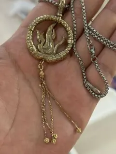 ELDEN RING 黄金樹の影 火の騎士の聖印　メタルネックレス ELDEN RING 黄金樹の影 火の騎士の聖印 メタルネックレス - メルカリ