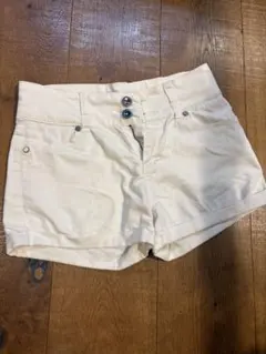 AVAIL MODE ホワイトショートパンツ