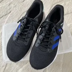 adidas シューズ