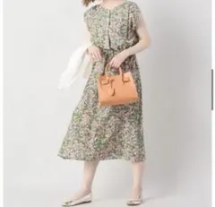 人気のIENA イエナフラワープリントワンピース　花柄フレアスカート　38