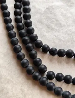 No.930　つや消しのモードな石ビーズ　10㎜