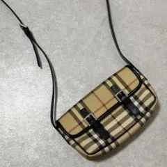 BURBERRY LONDON ショルダーバッグ　ノバチェック　ベルトデザインのサムネイル