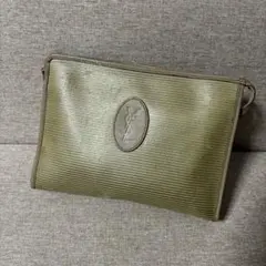 早い者勝ちYves Saint Laurent イヴサンローラン クラッチバッグ