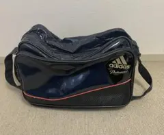 adidas エナメルバッグ