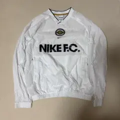 NIKEナイロンピステ