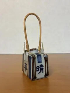 [最終価格] k-21 手描き 陶器持ち手付 一輪挿し花入 花瓶 箱無し