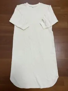 アイボリー 7分袖 ユニクロ　ワッフル生地　ロングワンピース