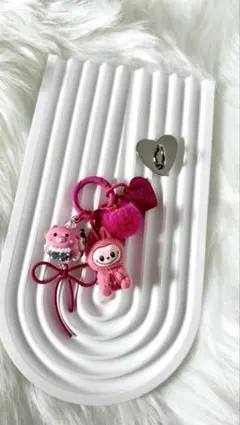 LABUBU付きストラップ